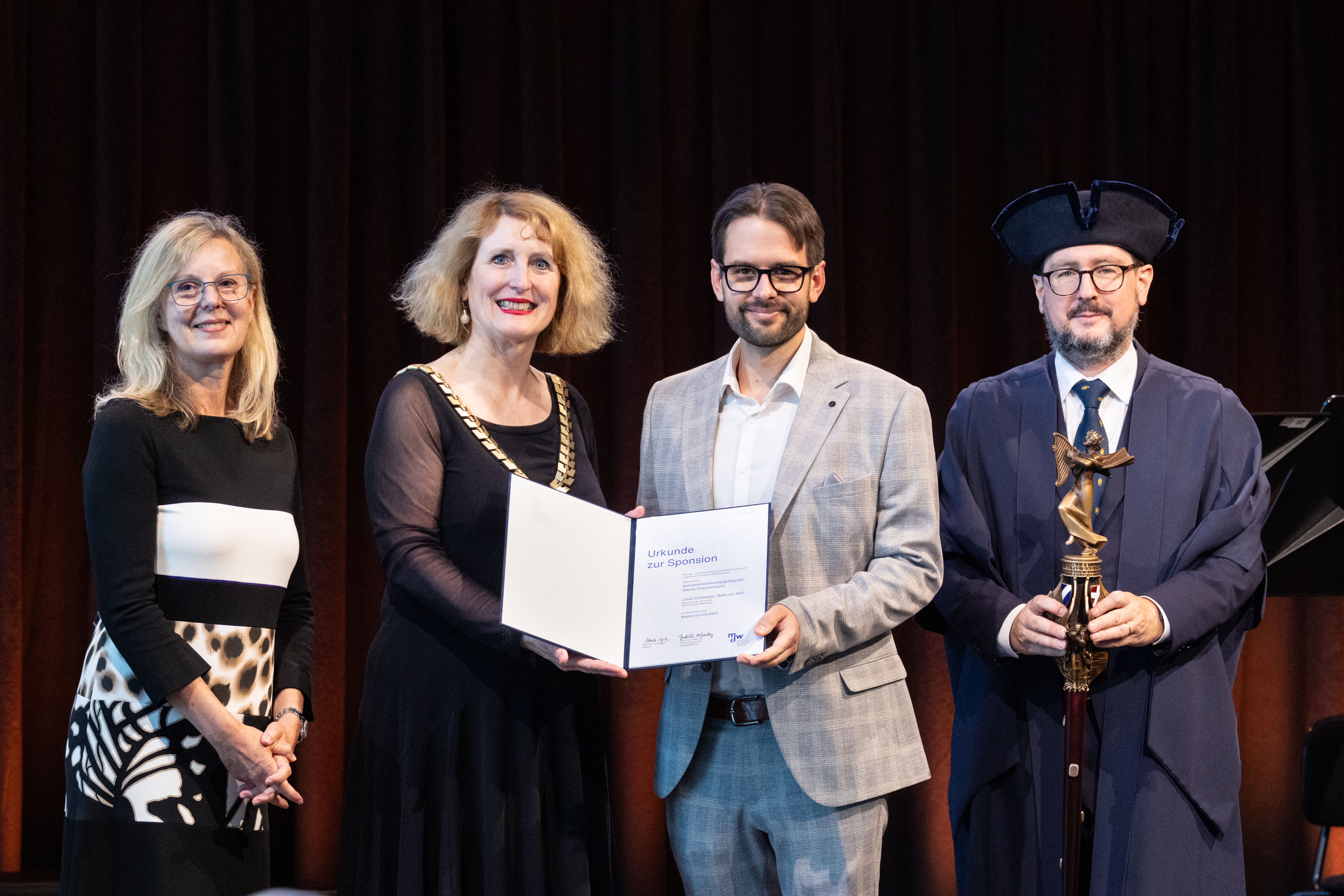 Akademischer Hintergrund